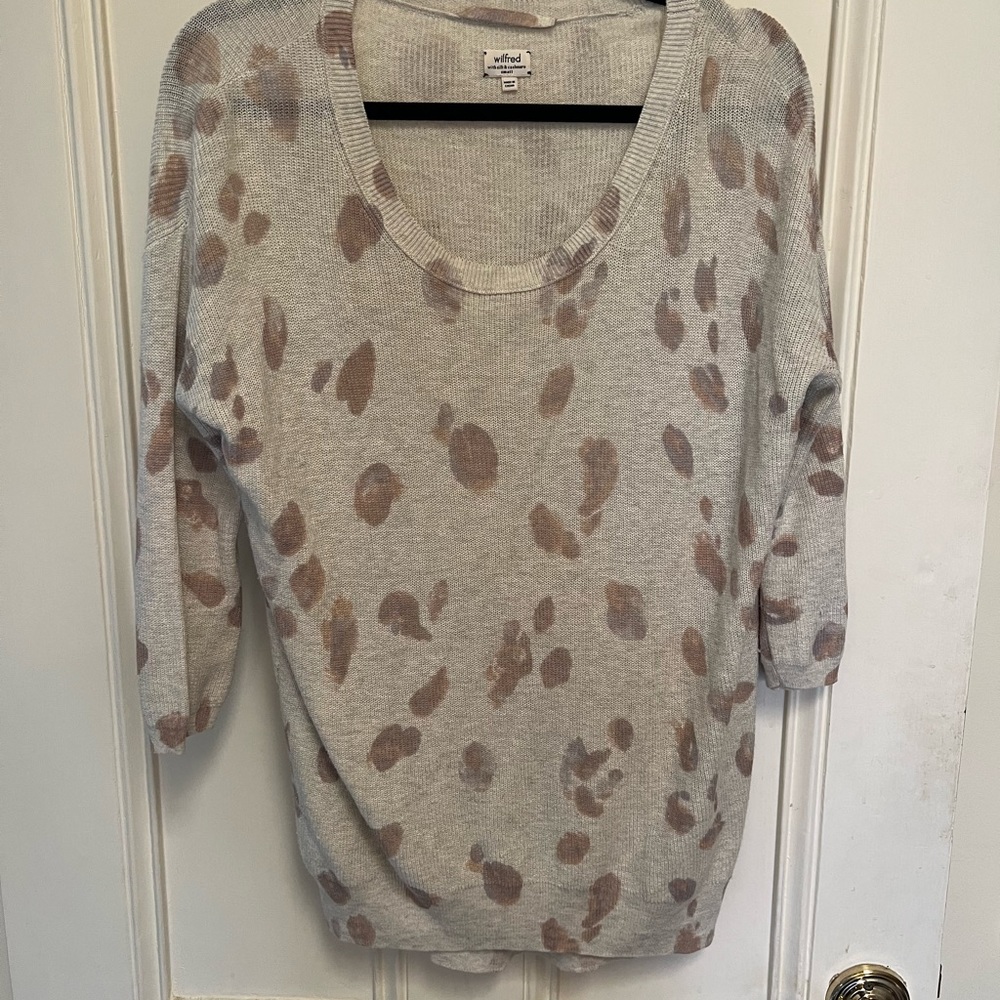 Cashmere sweater from Aritzia